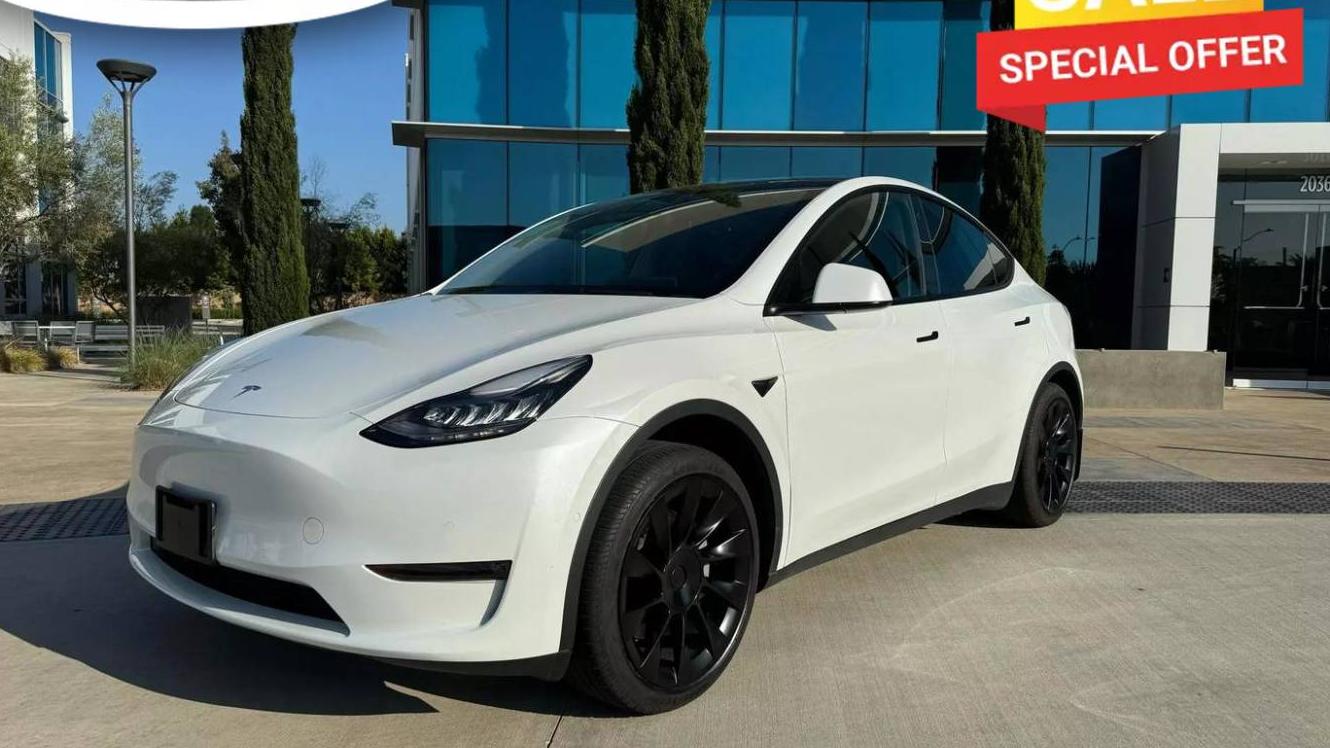 TESLA MODEL Y 2021 5YJYGDEE6MF274241 image